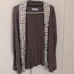 Preowned large size dark grey front open with bling  collar & front pattern